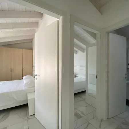 Royal Apt Lake Como Ξενοδοχείο με διαμερίσματα Colico